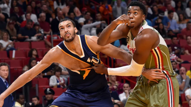 中场以其出 中场以其出